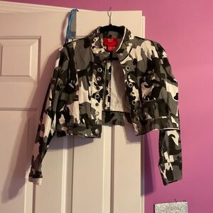 Miss Lili Gray and Black Patterned Jacket